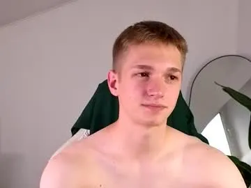 SweetMonicaUK – webcam model profile photo Image 5