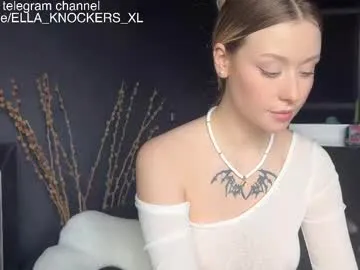 ella_knockers_xl Image 10