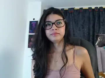 amelie_di – webcam model profile photo Image 19