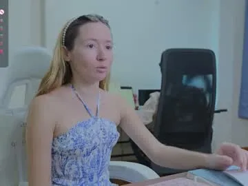 Jessy_Belle chat room preview Image 13