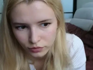 sigmasian – webcam model profile photo Image 16