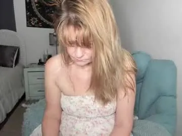 emberpheonixxx Image 4