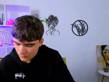 emil_lucky chat room preview