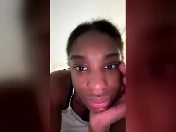 emmalovance chat room preview