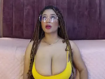 emy_leon Image 3