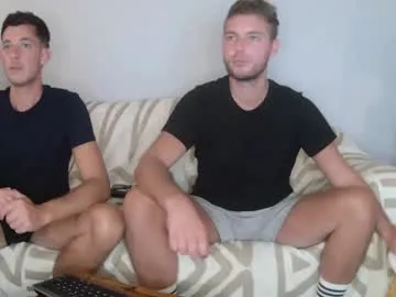 little_effy18_ chat room preview Image 6