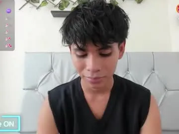 gina_akemi – webcam model profile photo Image 4