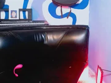 sareandrob – webcam model profile photo Image 14