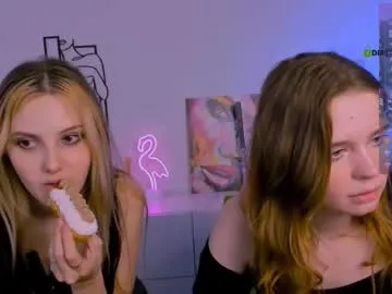 tynniee – webcam model profile photo Image 11