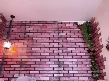 carinfox – webcam model profile photo Image 9