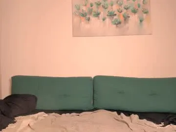 uwuxo – webcam model profile photo Image 13