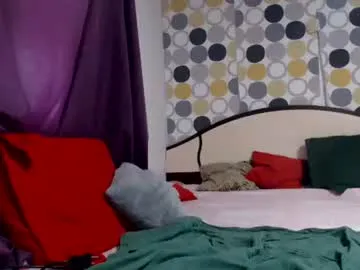 sareandrob – webcam model profile photo Image 8