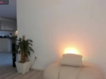 queenafina – webcam model profile photo Image 16