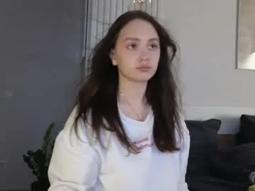 sareandrob – webcam model profile photo Image 8