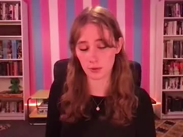 alyonaqueen_ chat room preview Image 12