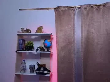 emmasky69 chat room preview Image 14