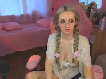 hornybarelylegalgirl – webcam model profile photo Image 15