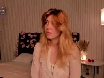 krisi_kiss – webcam model profile photo Image 7