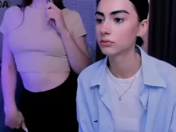 arina_13 chat room preview Image 9