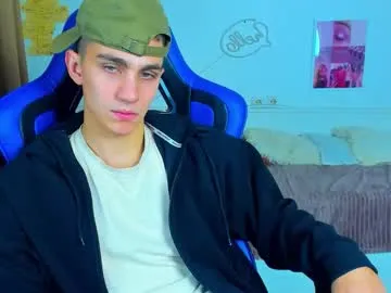 blonde_angel20 – webcam model profile photo Image 16