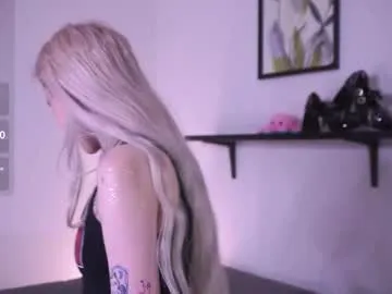 fraulein_mooon chat room preview