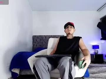 Blonde_sexy21 – webcam model profile photo Image 2