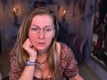 helenn_garciaa – webcam model profile photo Image 11