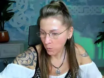 helenn_garciaa – webcam model profile photo Image 17