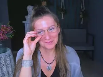 helenn_garciaa – webcam model profile photo Image 5