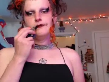 little_effy18_ chat room preview Image 2