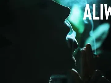 little_effy18_ chat room preview Image 7