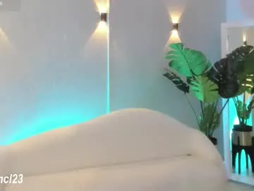 didiane_ chat room preview Image 3