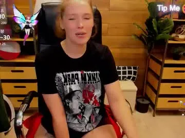 didiane_ chat room preview Image 19