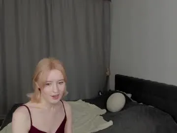 _meliska_ chat room preview Image 19