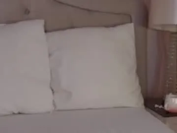 x_dreamgirl_x chat room preview Image 12