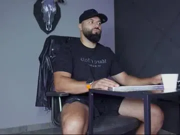 sareandrob – webcam model profile photo Image 15