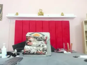 sareandrob – webcam model profile photo Image 7