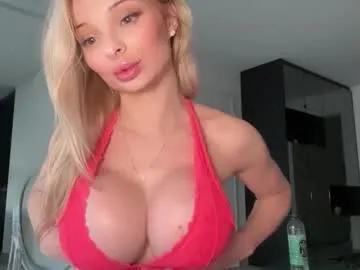 thecrystalcream chat room preview Image 6