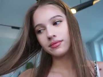 naive_love chat room preview Image 6