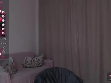 scarlettt_moon chat room preview Image 16