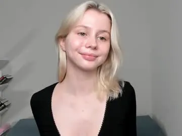 megan_galactica – webcam model profile photo Image 14