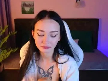 holly_berryy_ Image 17