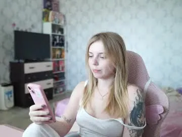 holydumplings – webcam model profile photo