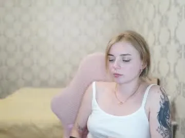 funny_to_see_you_here – webcam model profile photo Image 4