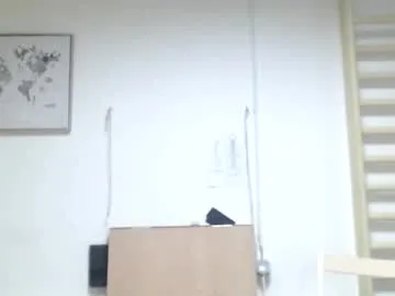 emmasky69 chat room preview Image 14