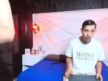 nix_wolf – webcam model profile photo Image 2