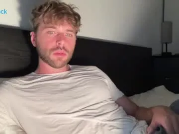 little_effy18_ chat room preview Image 15