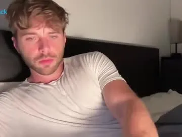 little_effy18_ chat room preview Image 16