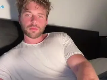 little_effy18_ chat room preview Image 6