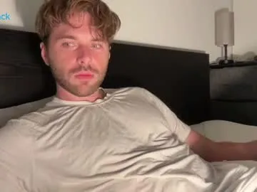 little_effy18_ chat room preview Image 7